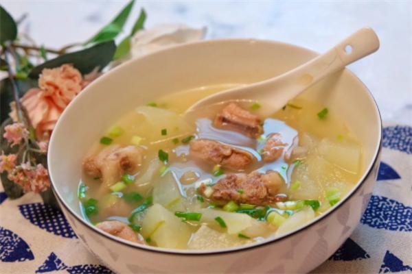 暖心排骨湯加盟