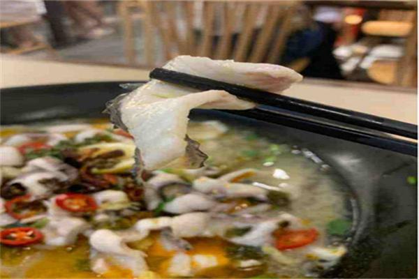 辣么酸米飯酸菜魚加盟
