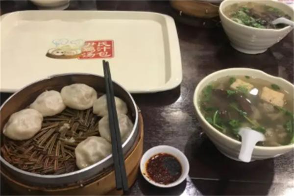 尹式雞汁湯包加盟