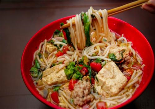 正前有道過(guò)橋米線(xiàn)加盟
