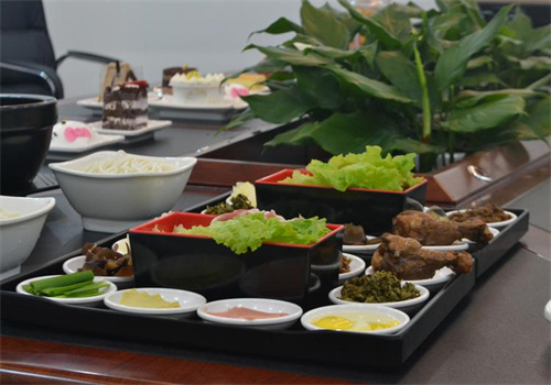 五十九度麥過(guò)橋米線加盟