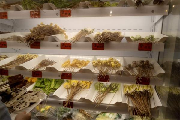 椒椒火辣串串香加盟