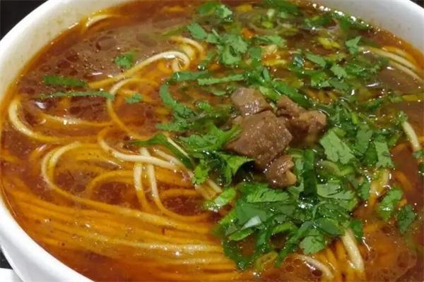 多多牛肉面加盟
