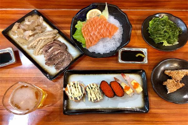 食冶日本料理鐵板燒加盟