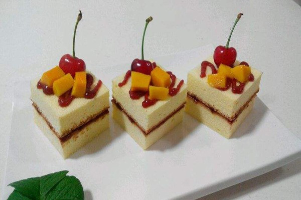 冰之優(yōu)作慕斯蛋糕