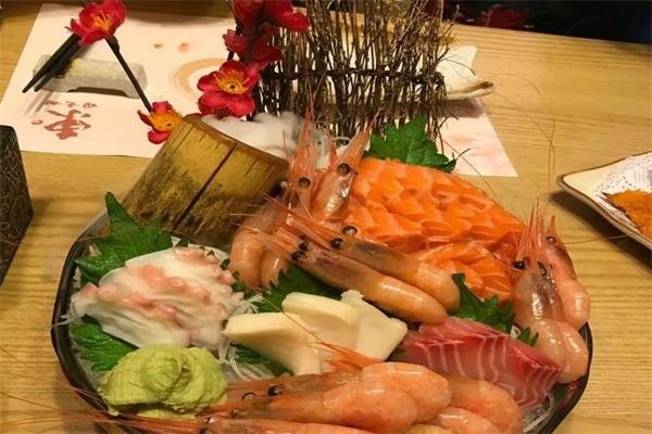 意魚(yú)井上精品料理加盟