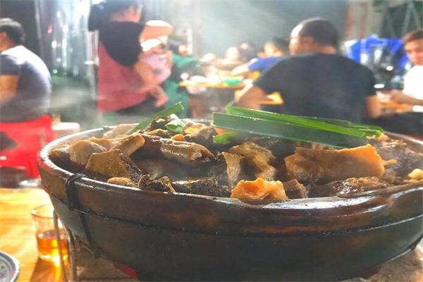 好野味炭爐牛雜煲加盟