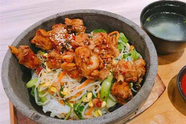 花熙槿石鍋拌飯加盟