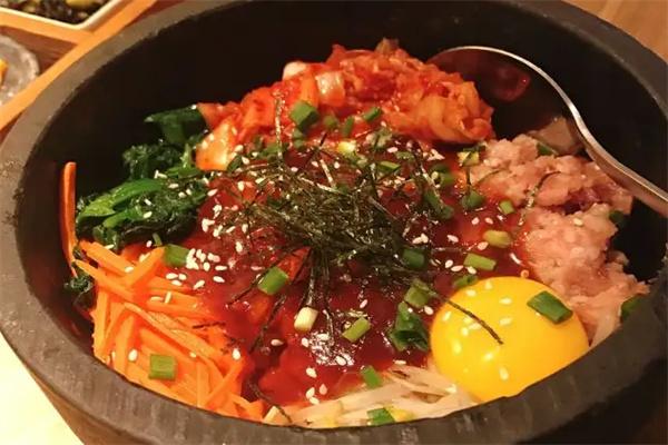 花熙槿石鍋拌飯加盟