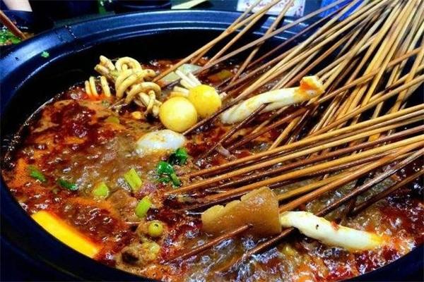 老街坊砂鍋串串加盟