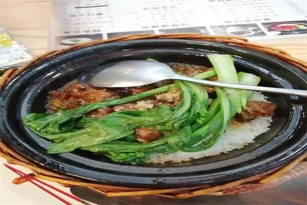 越煲越香煲仔飯加盟