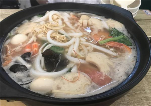 聚香緣過橋米線加盟