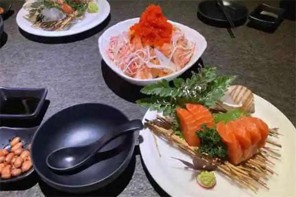 山上下日式料理加盟