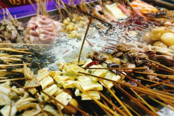 十三號(hào)倉(cāng)庫(kù)串串加盟
