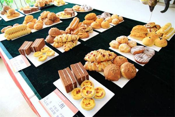 佰味斯西點屋加盟