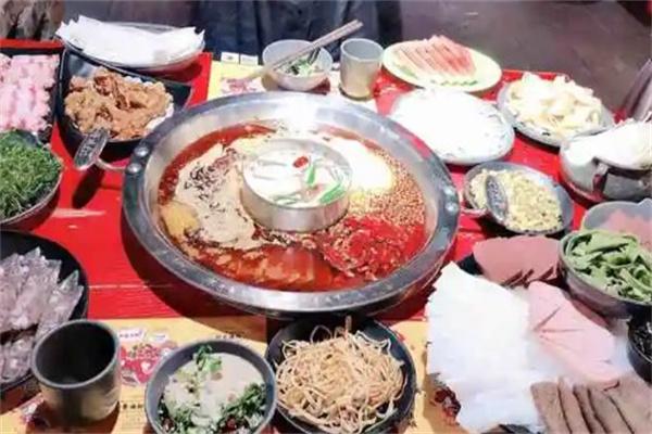 魚小躍火鍋加盟