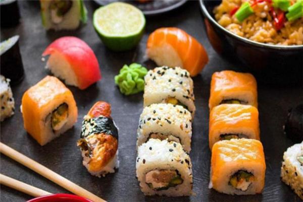 萬(wàn)歲壽司料理加盟