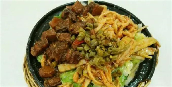 桂林米粉煲仔飯