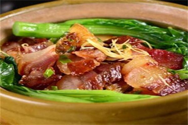 包滿意煲仔飯加盟