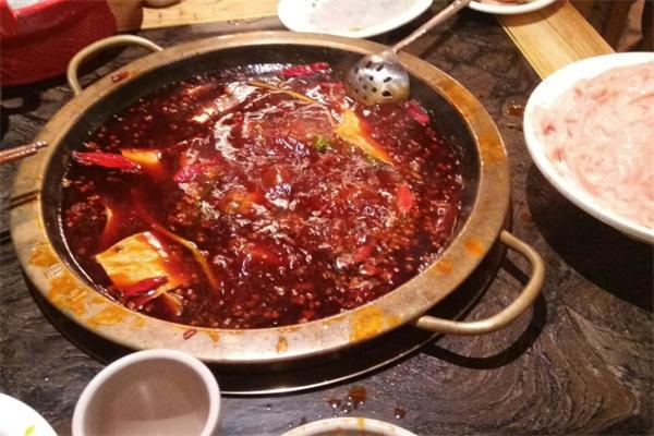 順記豬肚雞火鍋店加盟