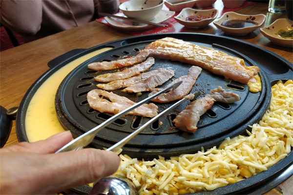 二姐烤肉加盟