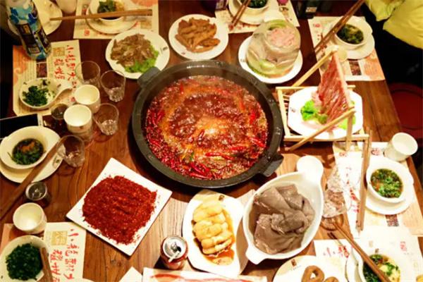 新銘門(mén)火鍋加盟
