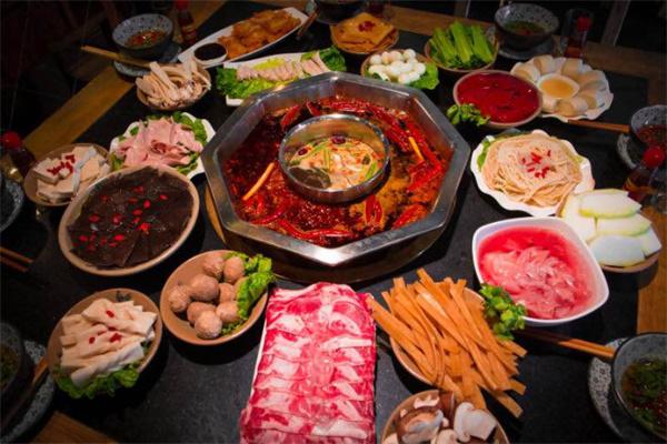 新銘門(mén)火鍋加盟