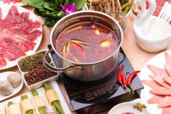 千轉(zhuǎn)百回小火鍋加盟