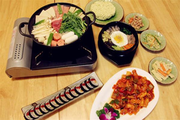 青瓦臺(tái)韓國(guó)料理加盟