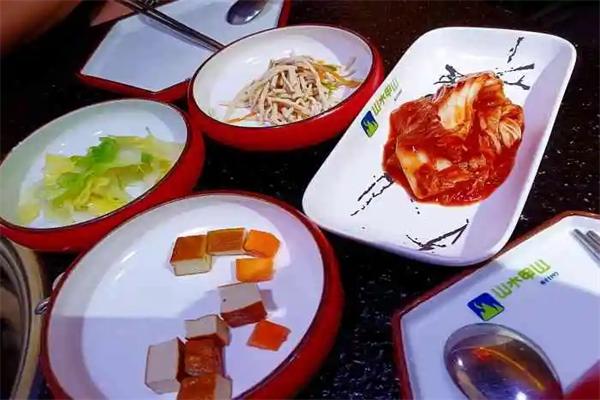 山水甲山餐廳加盟