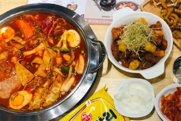 藝堂韓國料理加盟