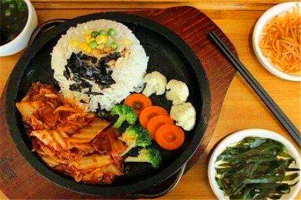 57℃烤肉拌飯加盟