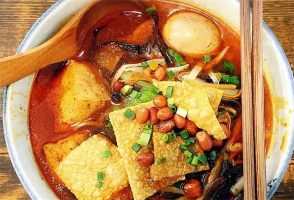 臭名遠(yuǎn)揚螺螄粉