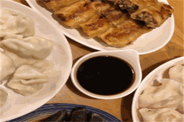 梅林餃子館