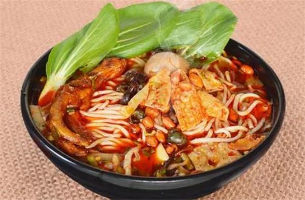 莫老爺螺滿地螺螄粉