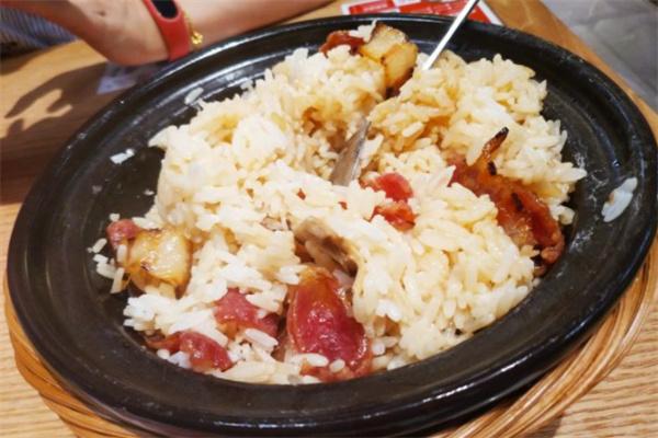 米飯當(dāng)家煲仔飯加盟