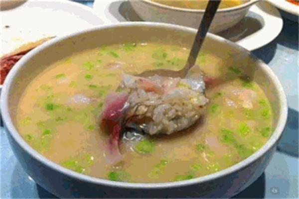一心魚湯泡飯加盟