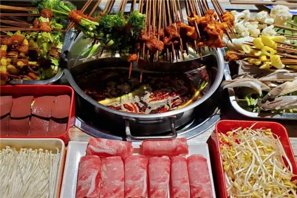 愛(ài)尚美味燒烤串串香火鍋加盟