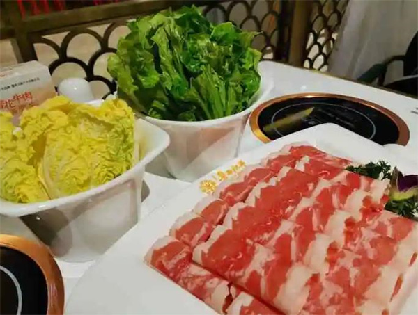 魯西肥牛火鍋