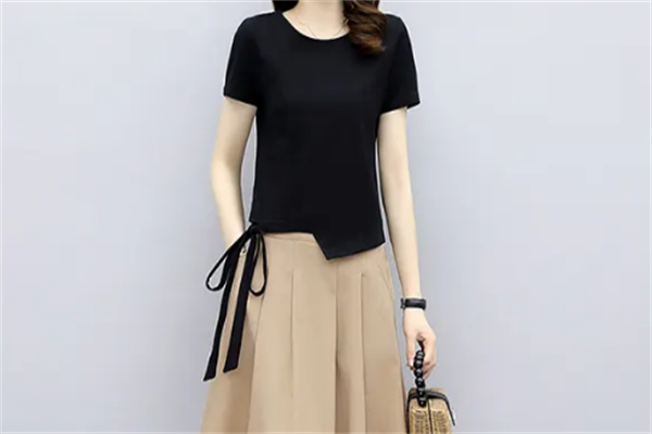 王美虹服裝