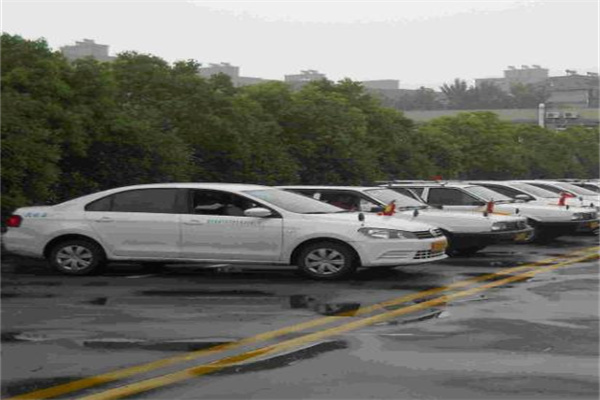 眾悅學(xué)車(chē)網(wǎng)巴士駕校