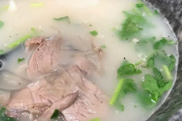 老邱羊肉湯費多少錢