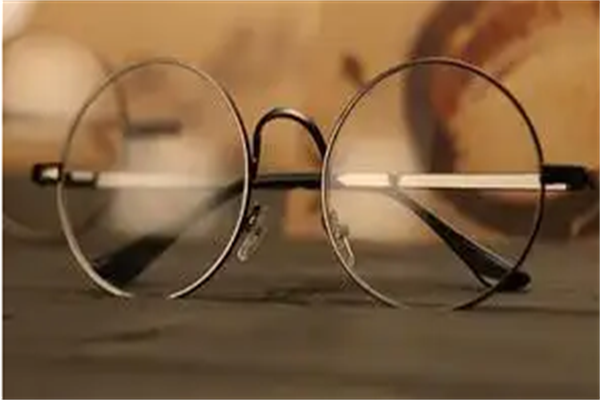 eGG眼鏡