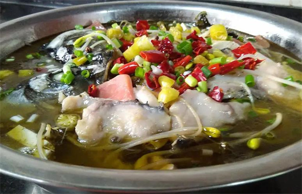 酸蘿卜魚火鍋