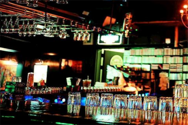 追光者音樂小酒館