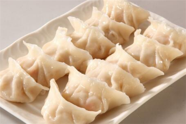 大娘手搟餛飩