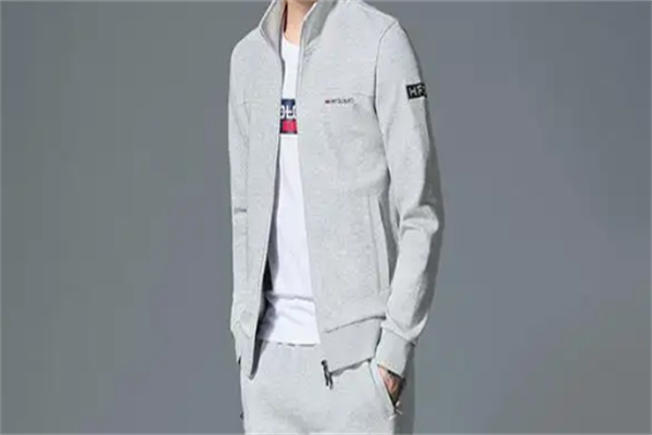 大概是愛服飾