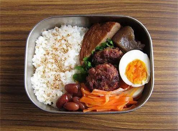 苗韻竹蓀鵝餐飲