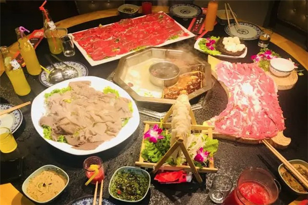 渝味九品重慶老火鍋加盟