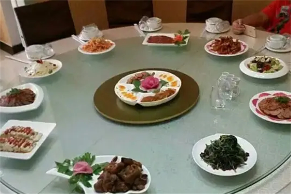 安康食府加盟